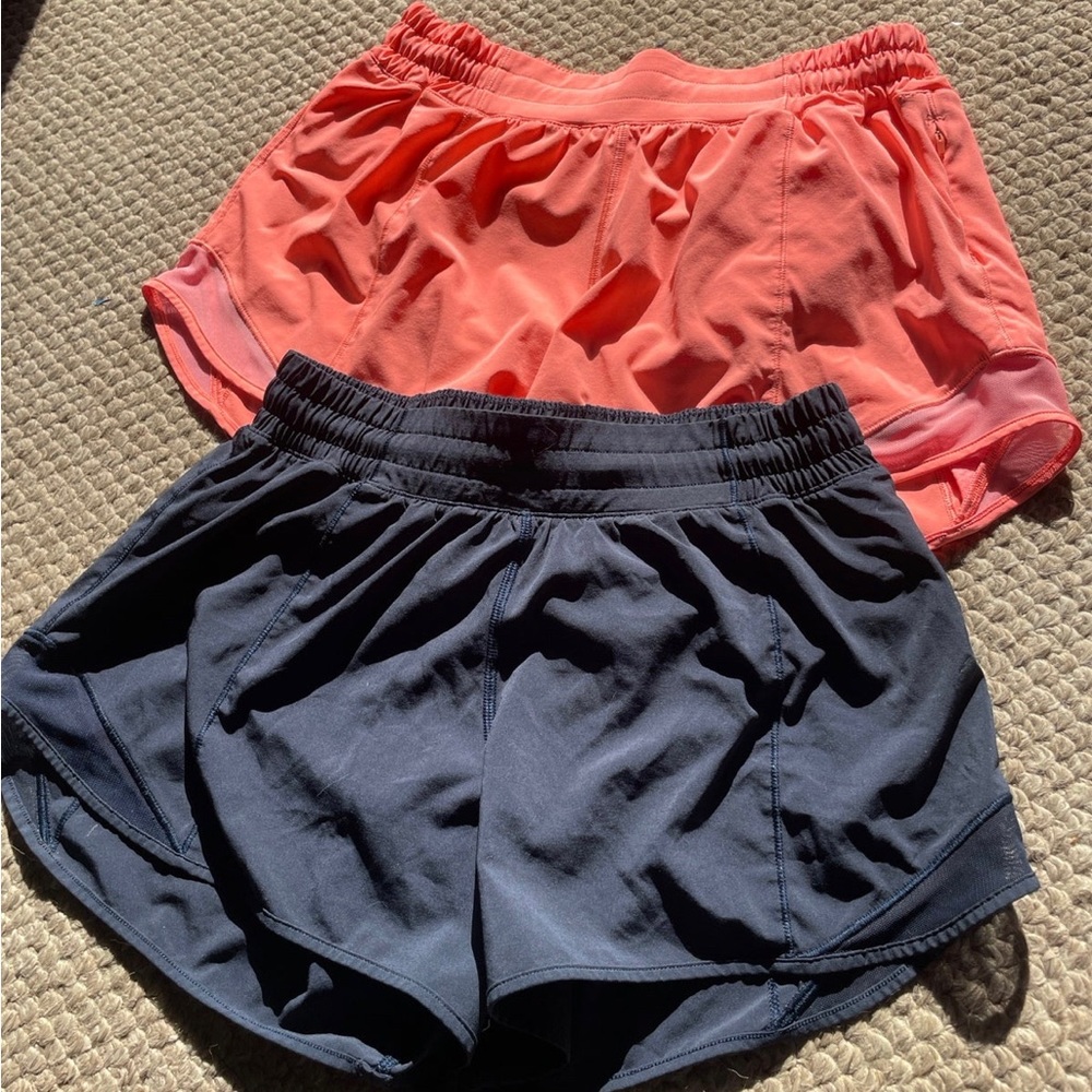 CORAL ONLY Lululemon hotty hot size 8 4” shorts